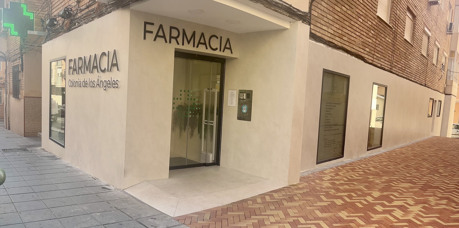 Farmacia Colonia de los Ángeles Lda: Belén Tendero - Farmacia en Almería