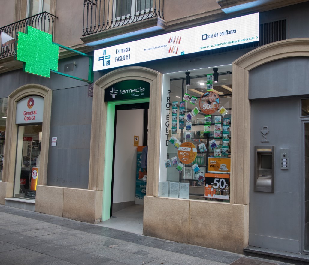 Farmacia Paseo 51 - Farmacia en Almería