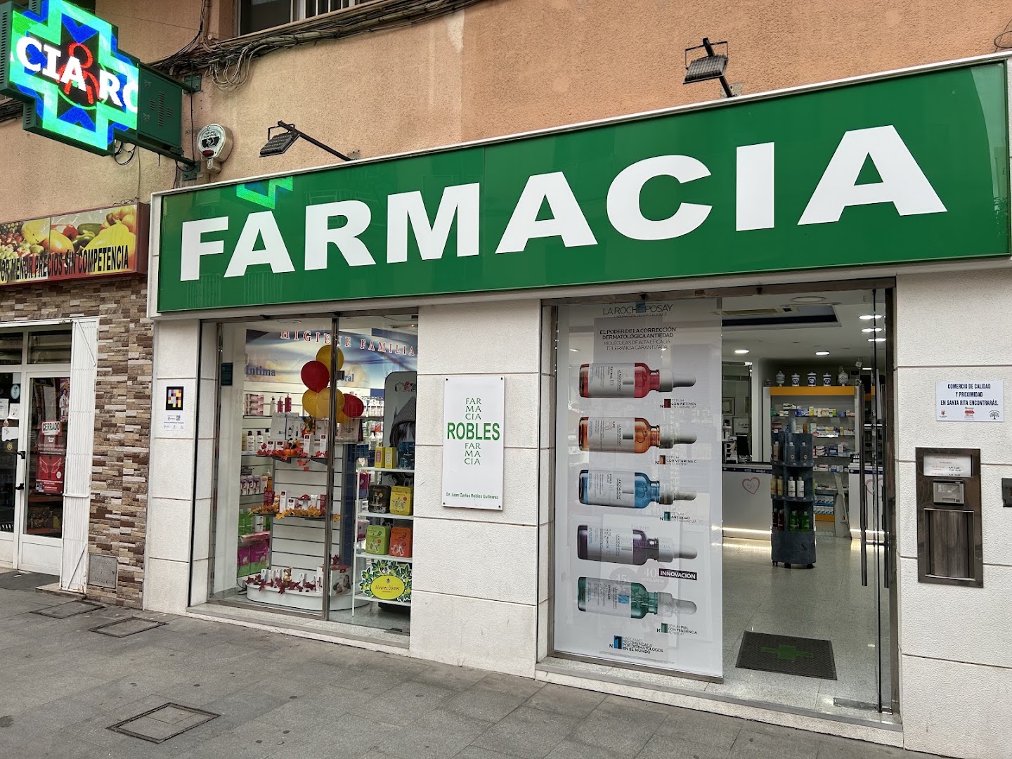 Farmacia Robles - Farmacia en Almería