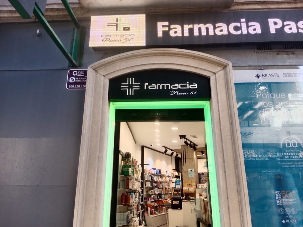Farmacia Salvador Martínez - Farmacia en Almería