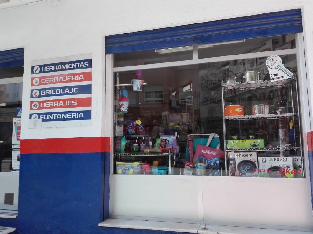 Ferretería La Tuerca - Ferretería en Almería