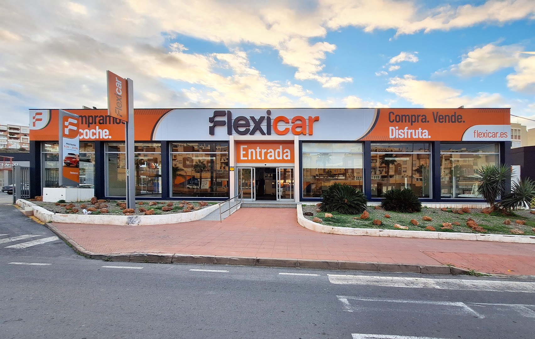 Flexicar Almería - Torrecárdenas | Concesionario de coches de segunda mano - Tienda de vehículos de segunda mano y de ocasión en Almería