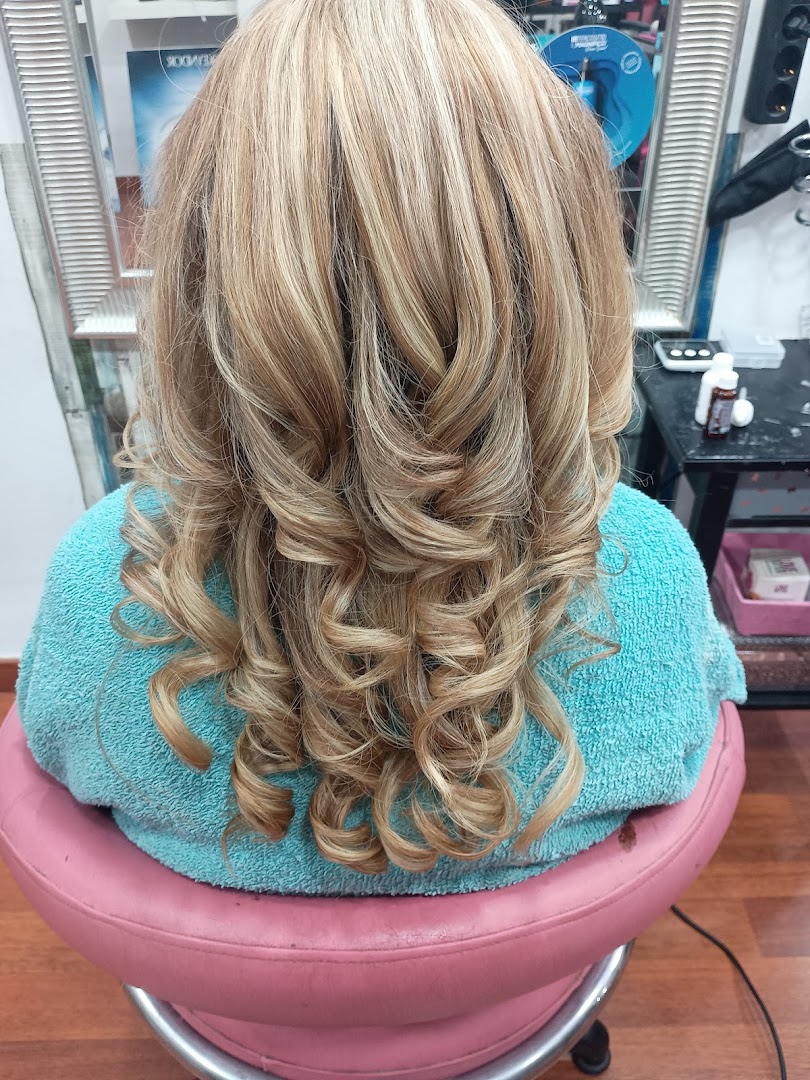 GLAMOUR STYLISTE - Peluquería en Almería