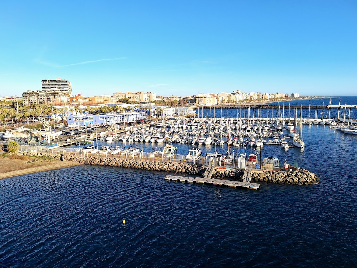 Gasolinera Repsol - Gasolinera en Almería