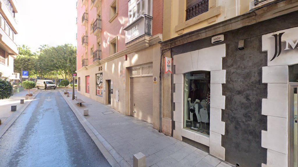 Hnos. Martínez - Servicio de lavado de coches en Almería