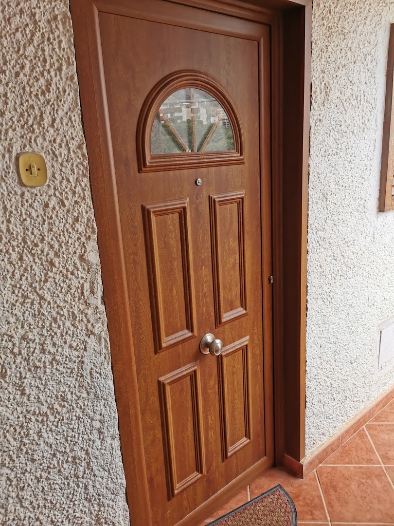 Horacio Aluminios - Carpintería metálica y de aluminio en Huércal de Almería