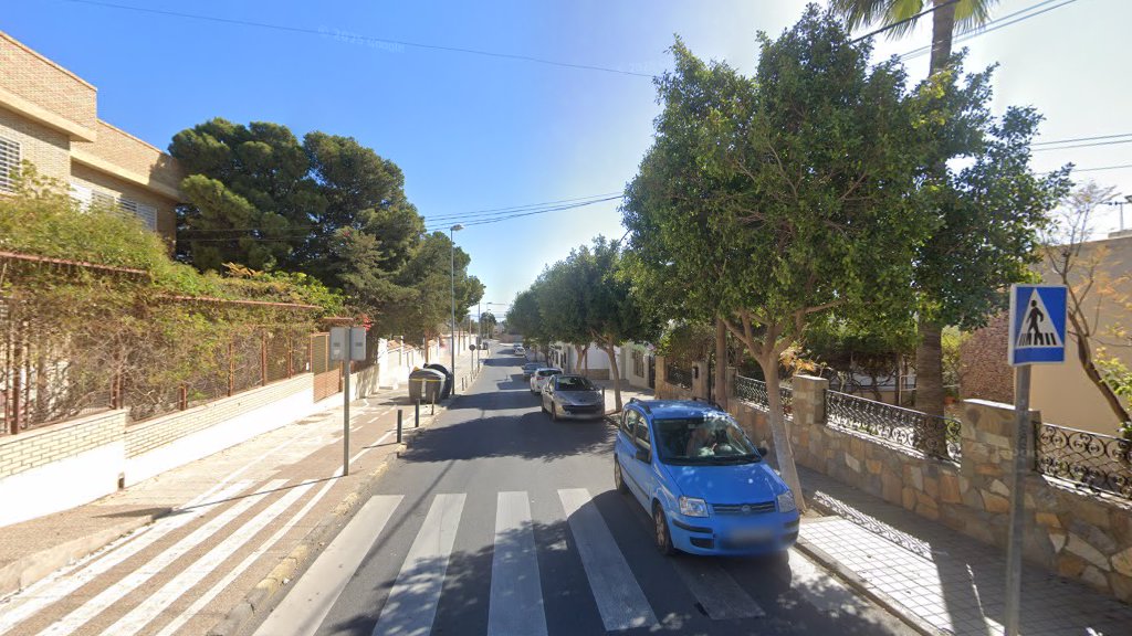 I.E.S. Cruz de Caravaca - Centro de educación secundaria en Almería