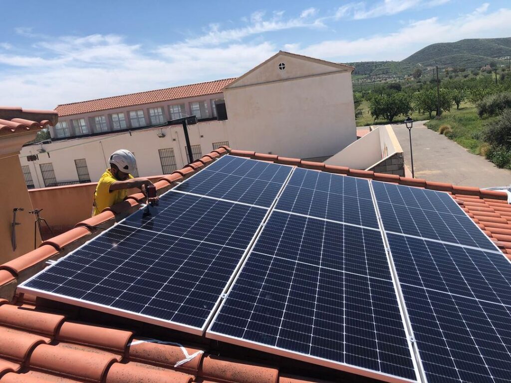 IMELECT Energía Solar - Autoconsumo Placas Solares Almería - Proveedor de equipos de energía solar en Huércal de Almería