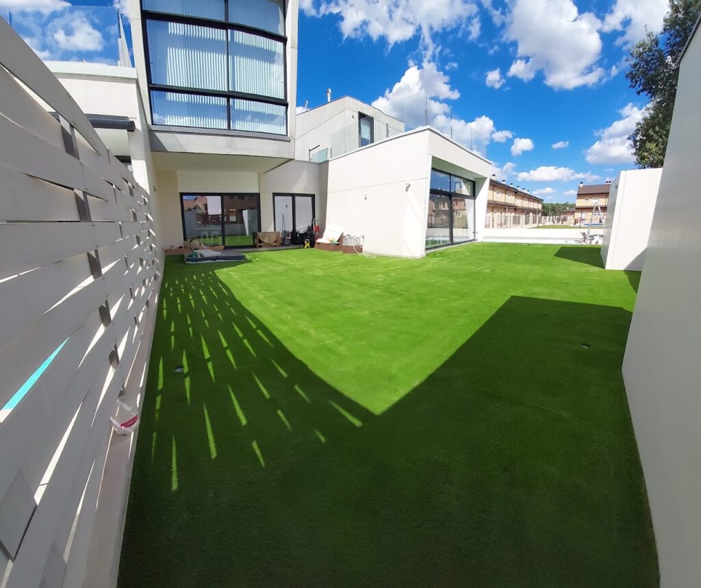 INDALTURF CÉSPED ARTIFICIAL - Arquitecto paisajista en Almería