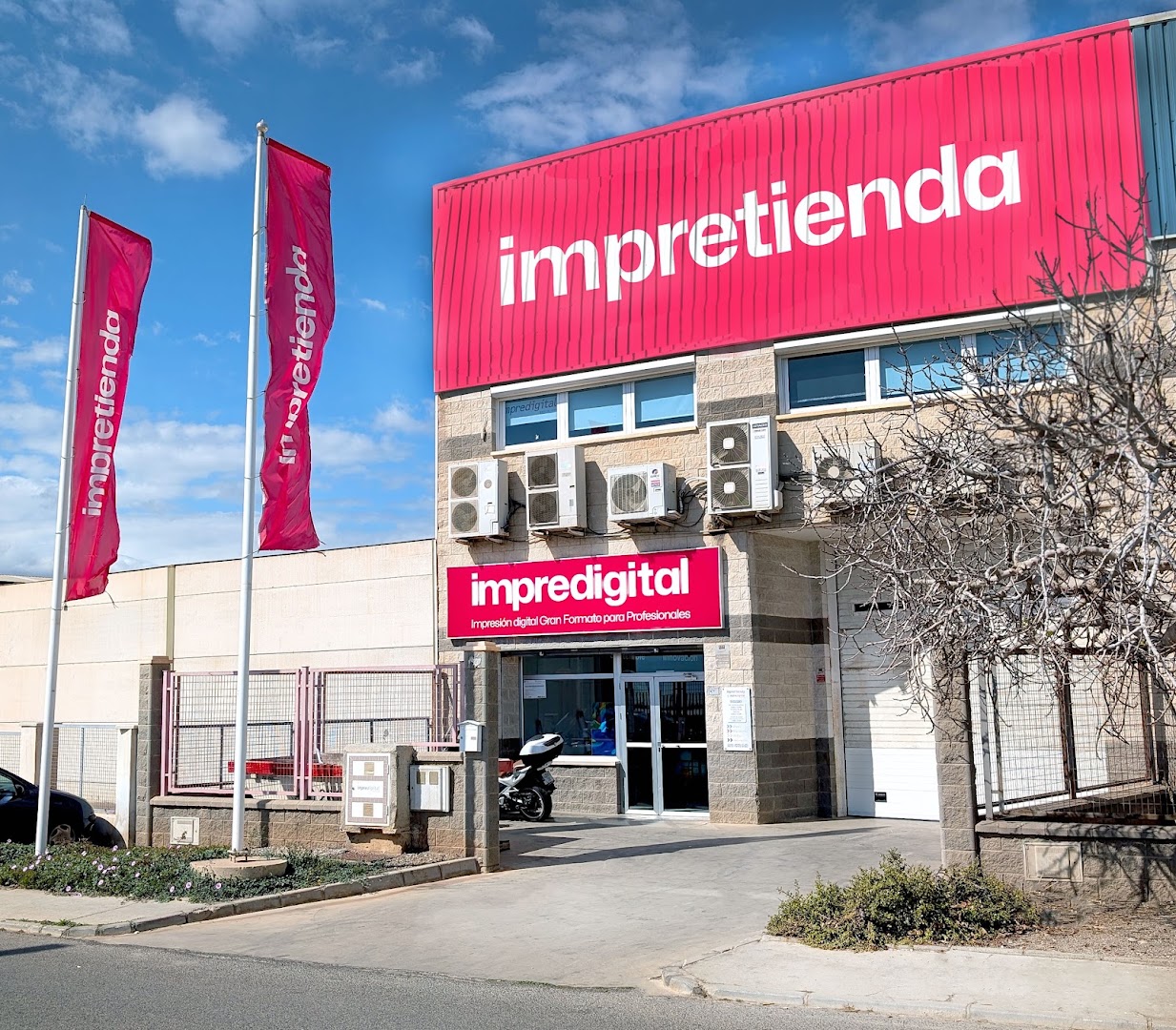 Impretienda - Impredigital (Impresión Digital De Almería S.L.) - Impresora digital en Almería
