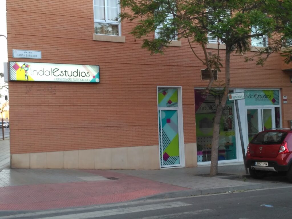 Indalestudios Centro De Formación - Centro de estudios en Almería