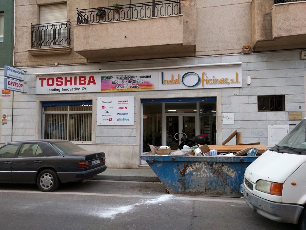 Indaloficinas S.L: - Tienda de mobiliario de oficina en Almería