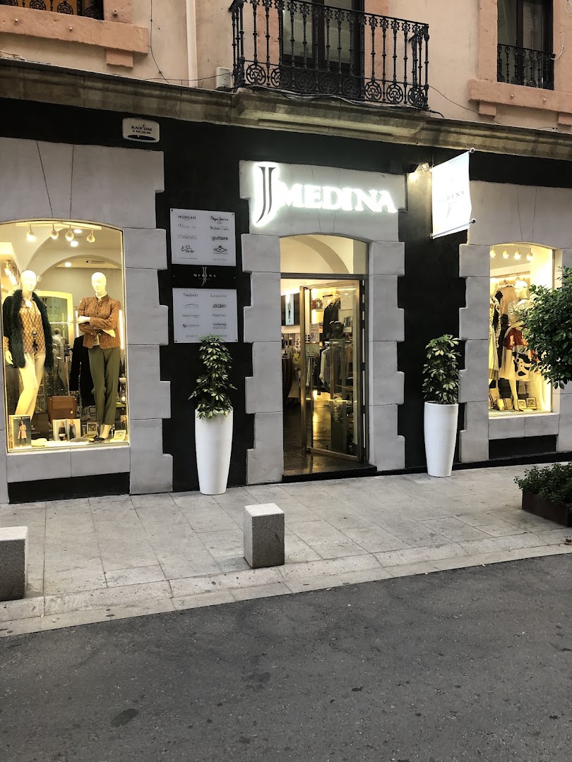 J MEDINA BOUTIQUE - Tienda de ropa en Almería