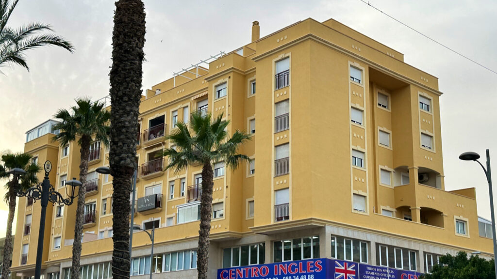 J.Expósito Pintura y Decoración - Pintura en Almería
