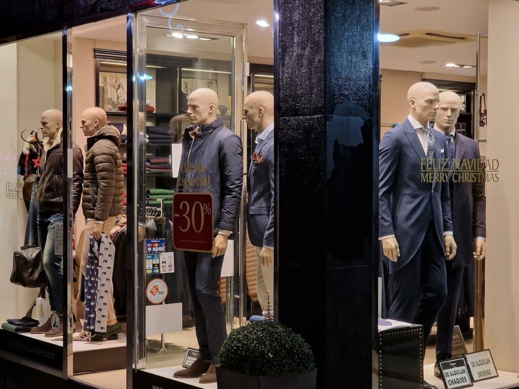 Javier Cañizares | Suits & Sport - Tienda de ropa de hombre en Almería