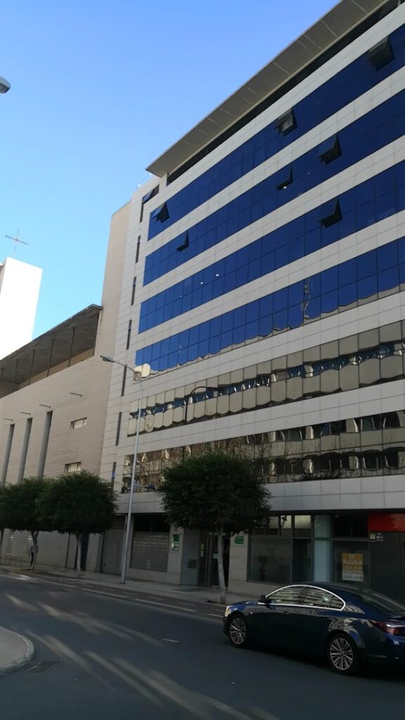 Junta de Andalucía Dirección Provincial del Servicio Andaluz de Empleo En Almería - Oficina de gobierno local en Almería