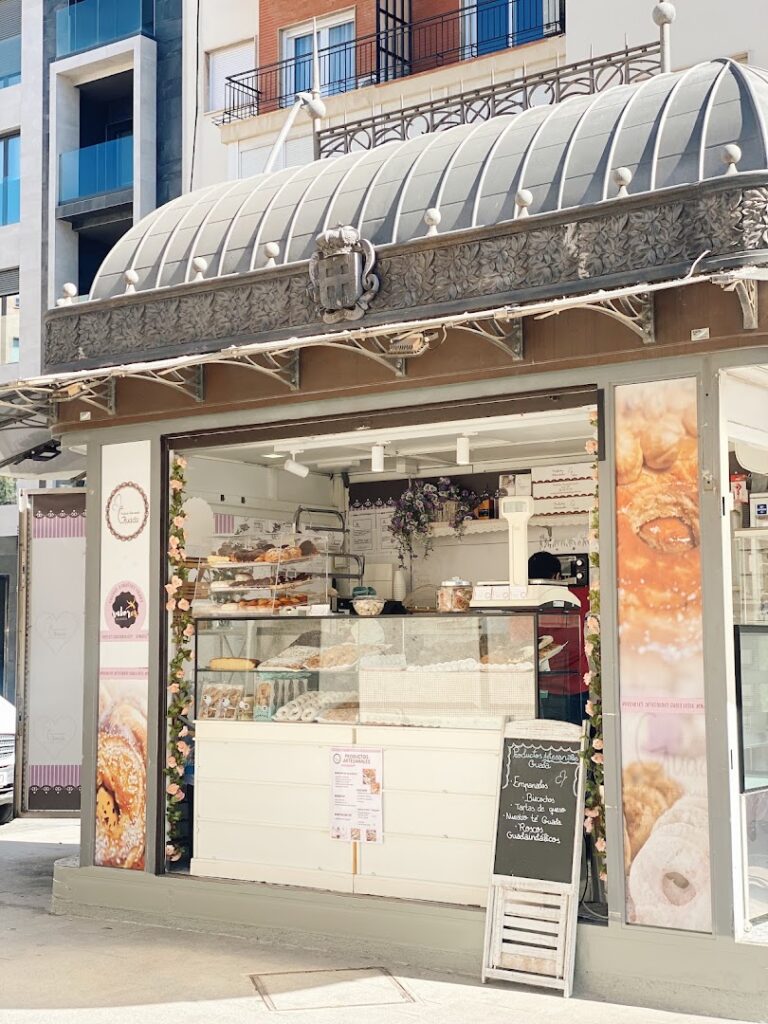 Kiosko Guadaindalico - Pastelería en Almería