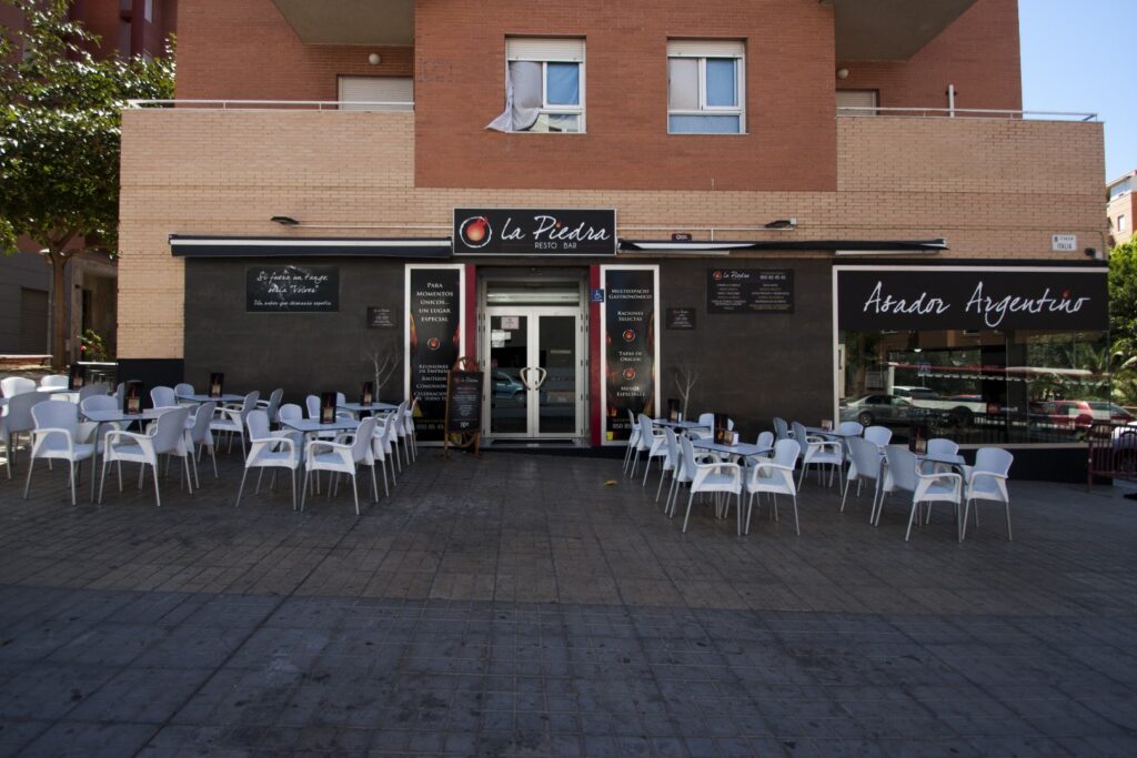 La Piedra Resto-Bar - Restaurante argentino en Almería