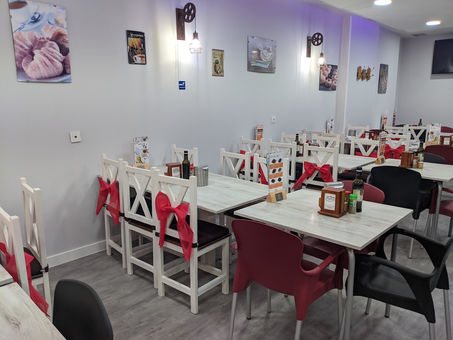 La plaza pan&coffee - Cafetería en Almería
