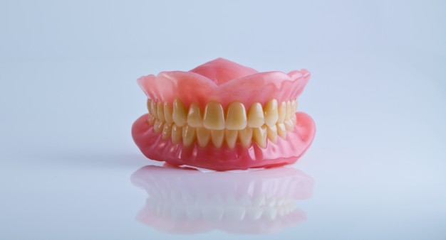 Laboratorio de Prótesis Dental Francisco Alonso - Mecánico protésico dental en Almería