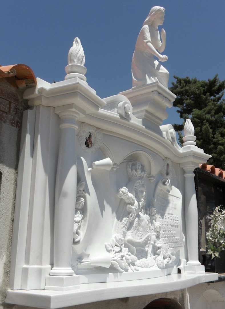 Lápidas en Almería - Empresa de mármoles en Huércal de Almería