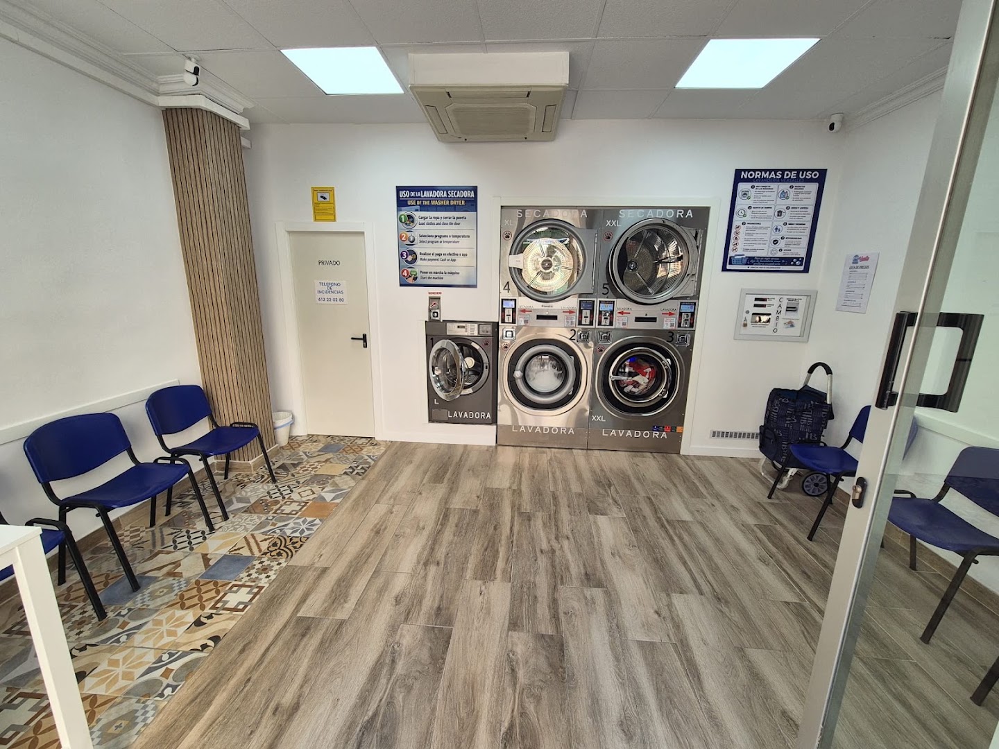 Lavandería Versalles - Lavandería de autoservicio en Almería