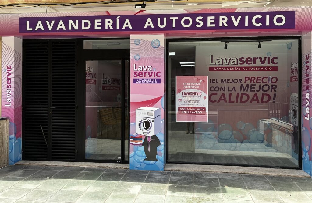 Lavanderia autoservicio Lavaservic Zapillo - Lavandería de autoservicio en Almería