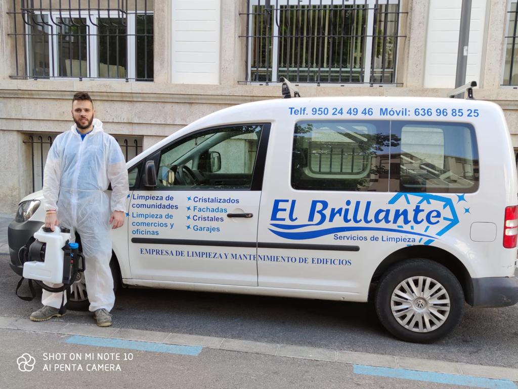 Limpiezas El Brillante - Servicios de limpieza en Almería
