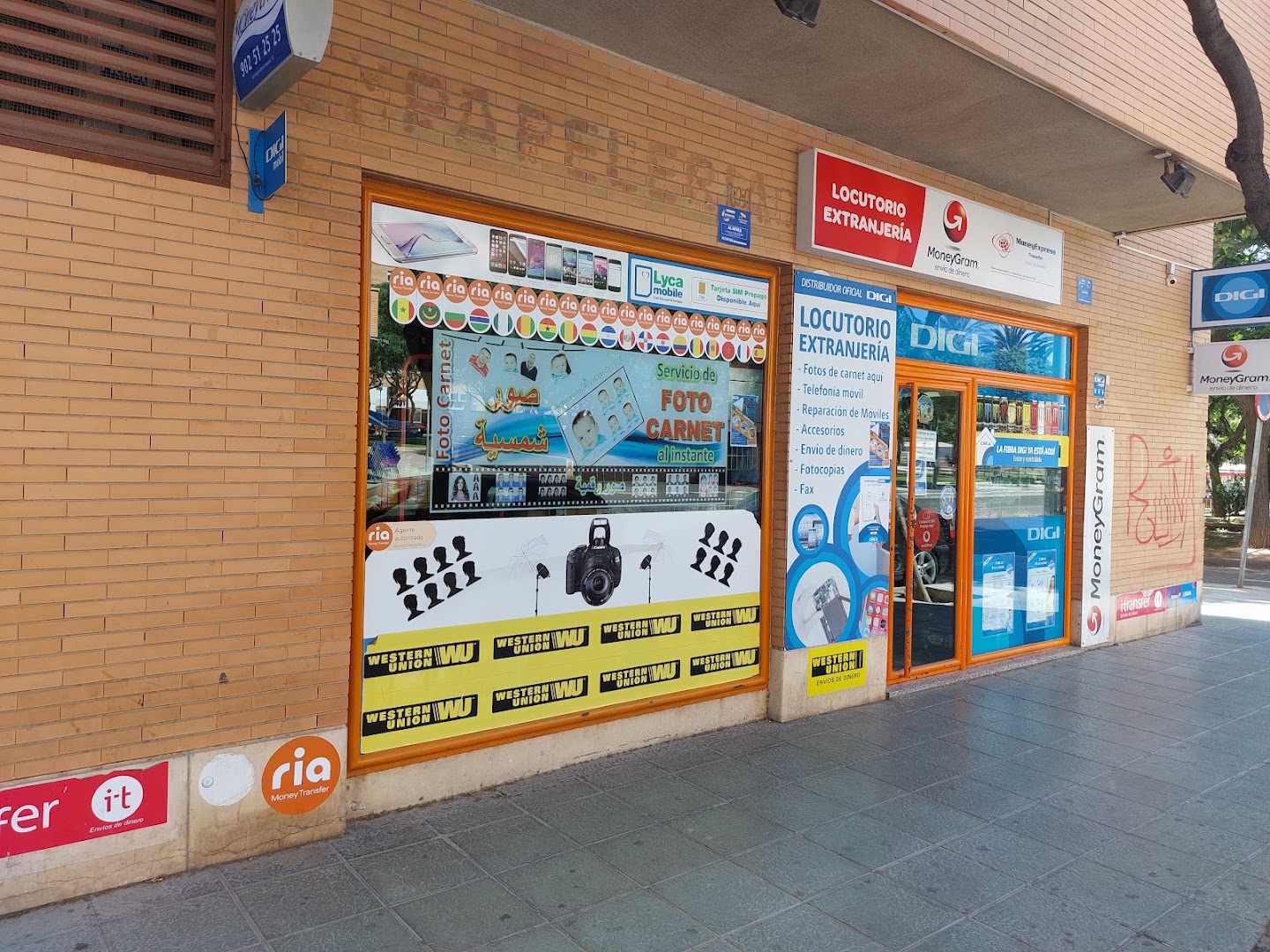 Locutorio ciber extranjeria - Comercio en Almería