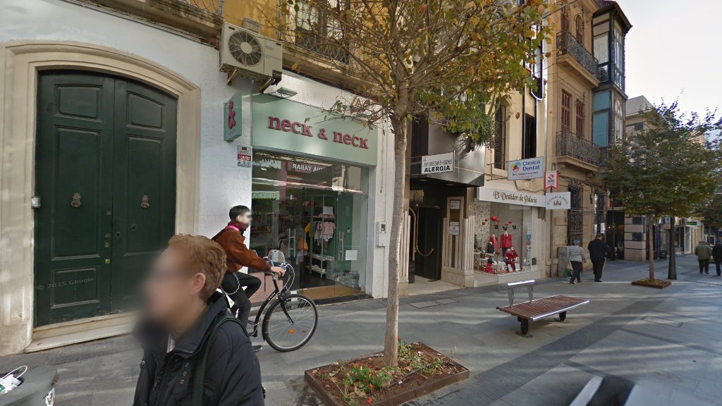 Lola Casademunt Almería - Tienda de ropa de mujer en Almería