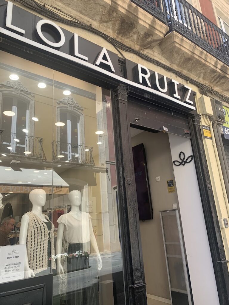 Lola Ruiz - Tienda de ropa de mujer en Almería