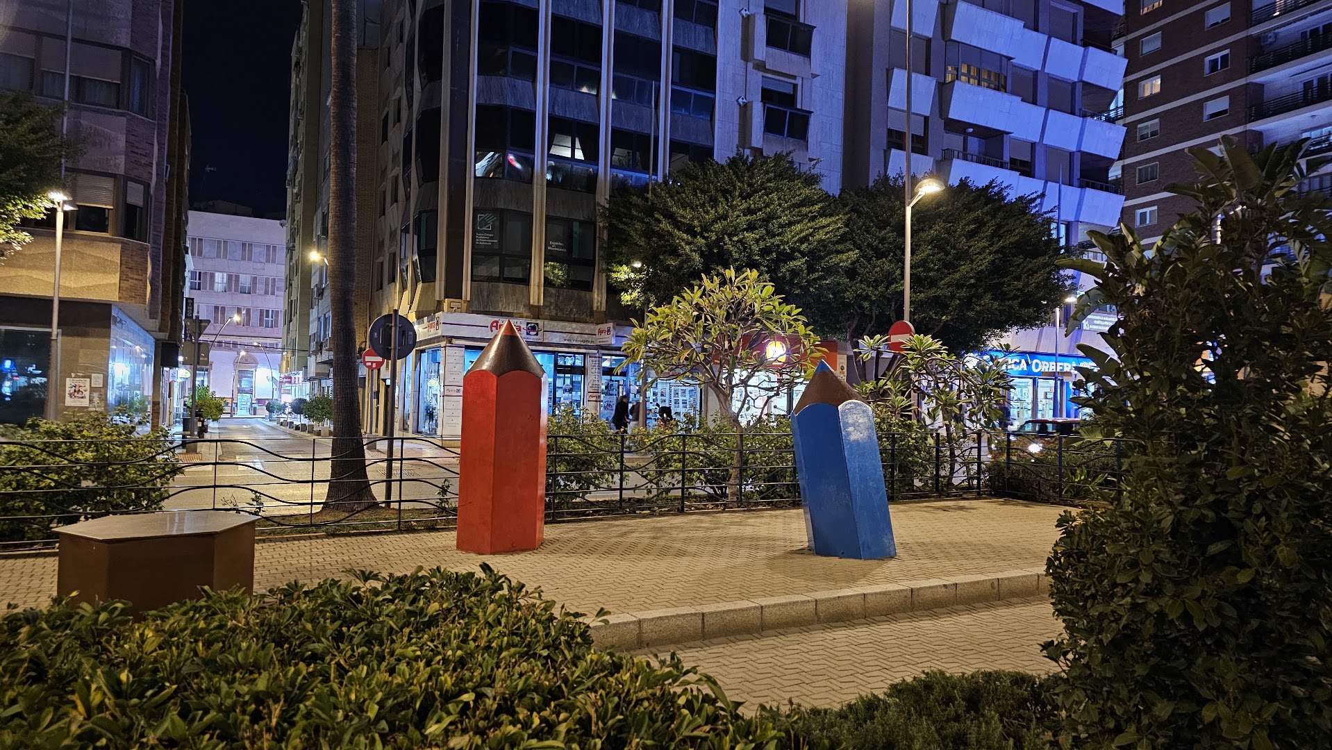 Los Lápices - Escultura en Almería