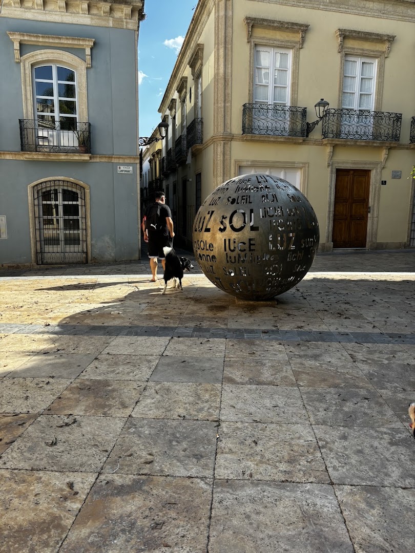 Luz y Sol - Escultura en Almería