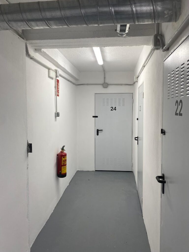 MAS ESPACIO TRASTEROS - Trasteros y almacenamiento en Almería