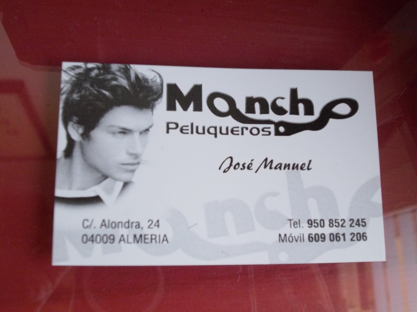 MONCHO PELUQUEROS - Peluquería en Almería