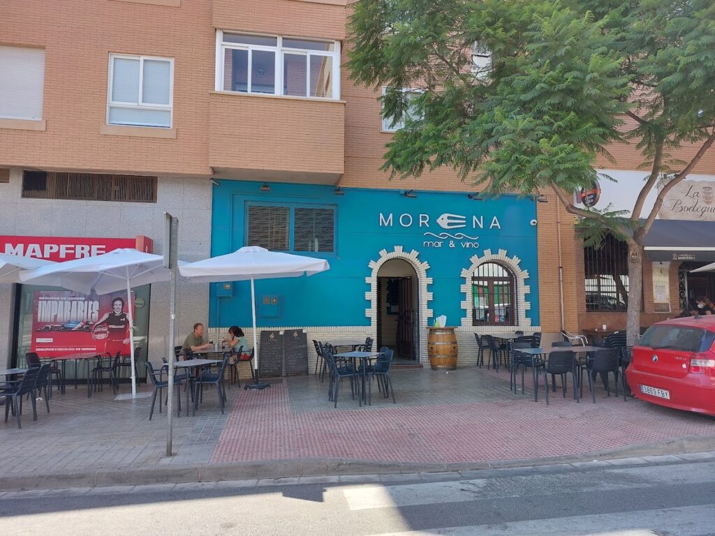 MORENA CUBAR - Bar restaurante en Almería