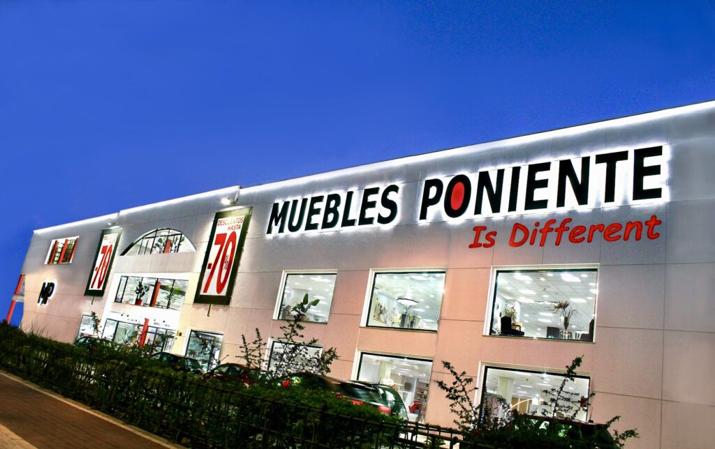 MUEBLES PONIENTE - Tienda de muebles en Aguadulce
