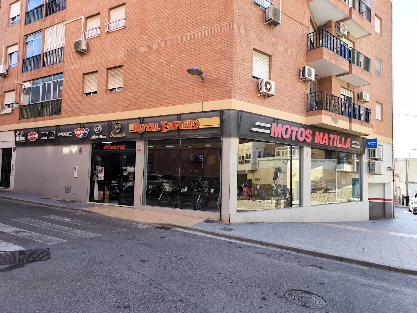 MUNDOMOTOR ALMERÍA - Concesionario de motos en Almería