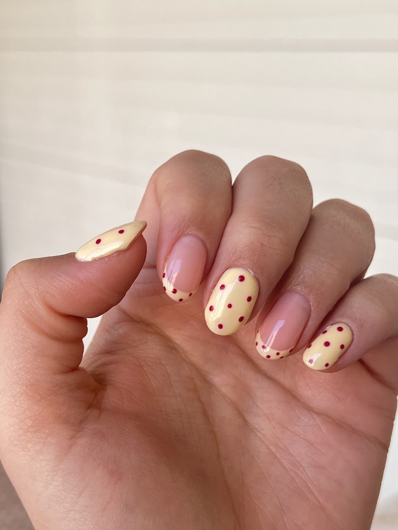Manos de Seda AP - Manicura y Pedicura en Almería - Salón de manicura y pedicura en Almería