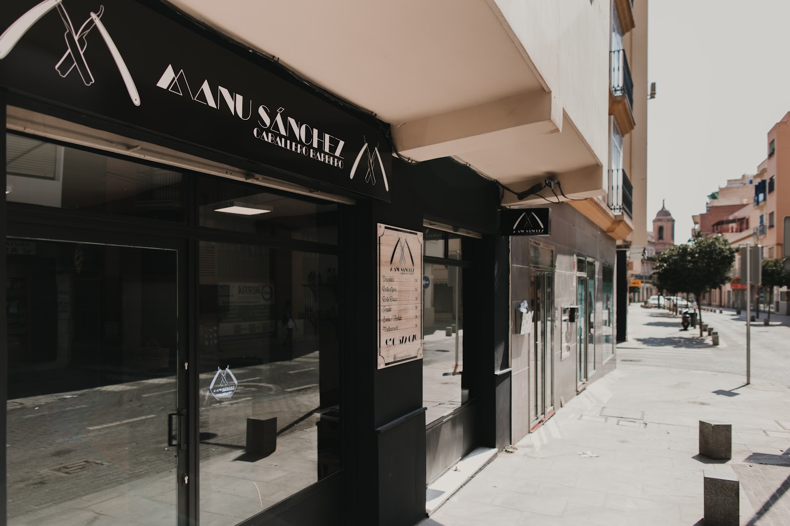 Manu Sánchez Caballero Barbero - Barbería en Almería