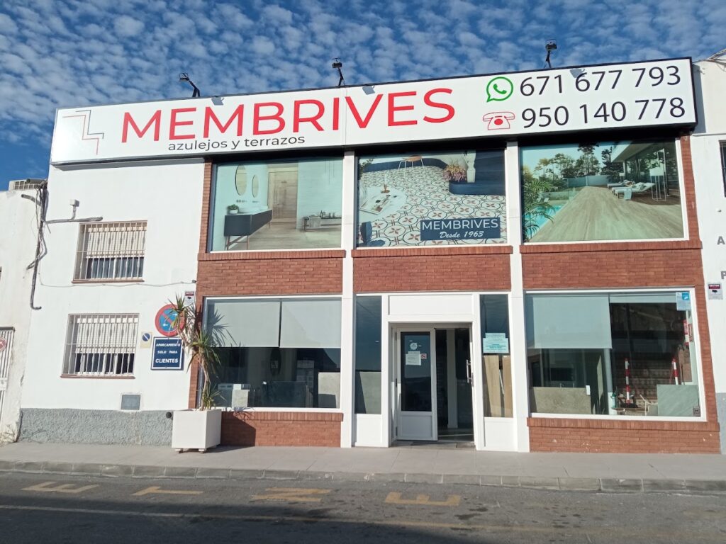 Materiales de Construcción Membrives - Tienda de azulejos en Huércal de Almería