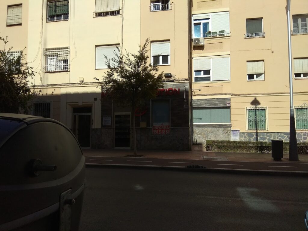 Máxima Gestión Inmobiliaria - Agentes inmobiliarios en Almería