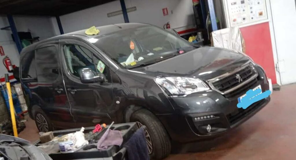 Mediterráneo de Automoción - Servicio de chapa y pintura en Huércal de Almería