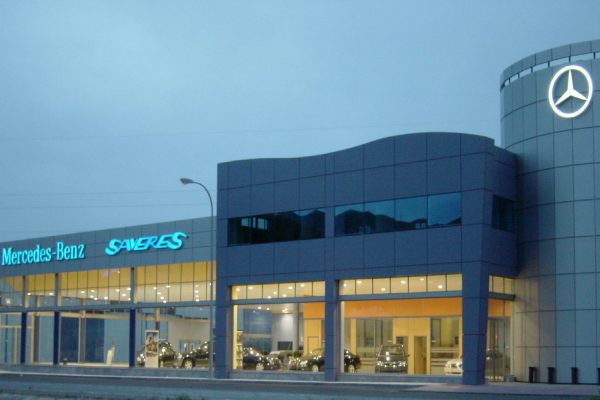 Mercedes-Benz Saveres (TALLER) - Taller de reparación de automóviles en Huércal de Almería