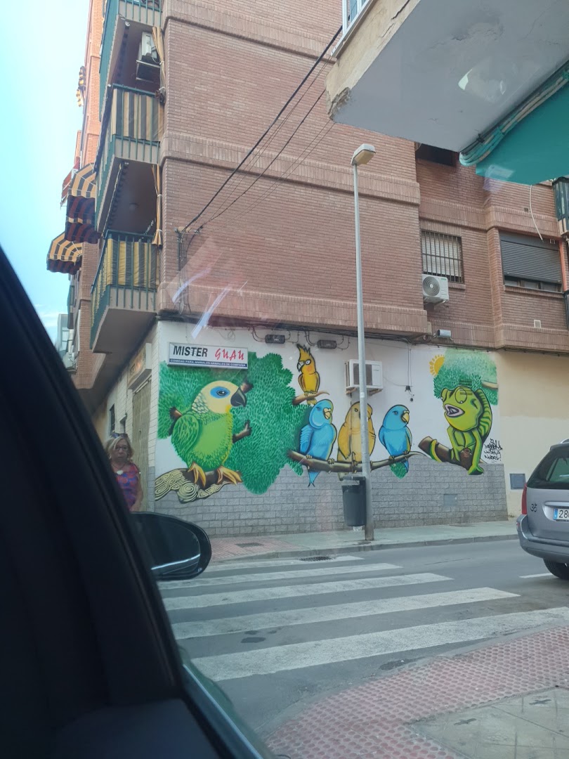 Mister Guau - Tienda de alimentos para animales en Almería