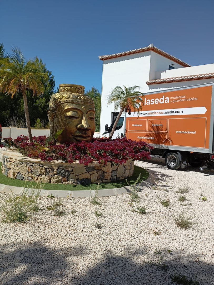 Mudanzas en Almería y Guardamuebles La Seda - Servicio de mudanzas y almacenamiento en Almería