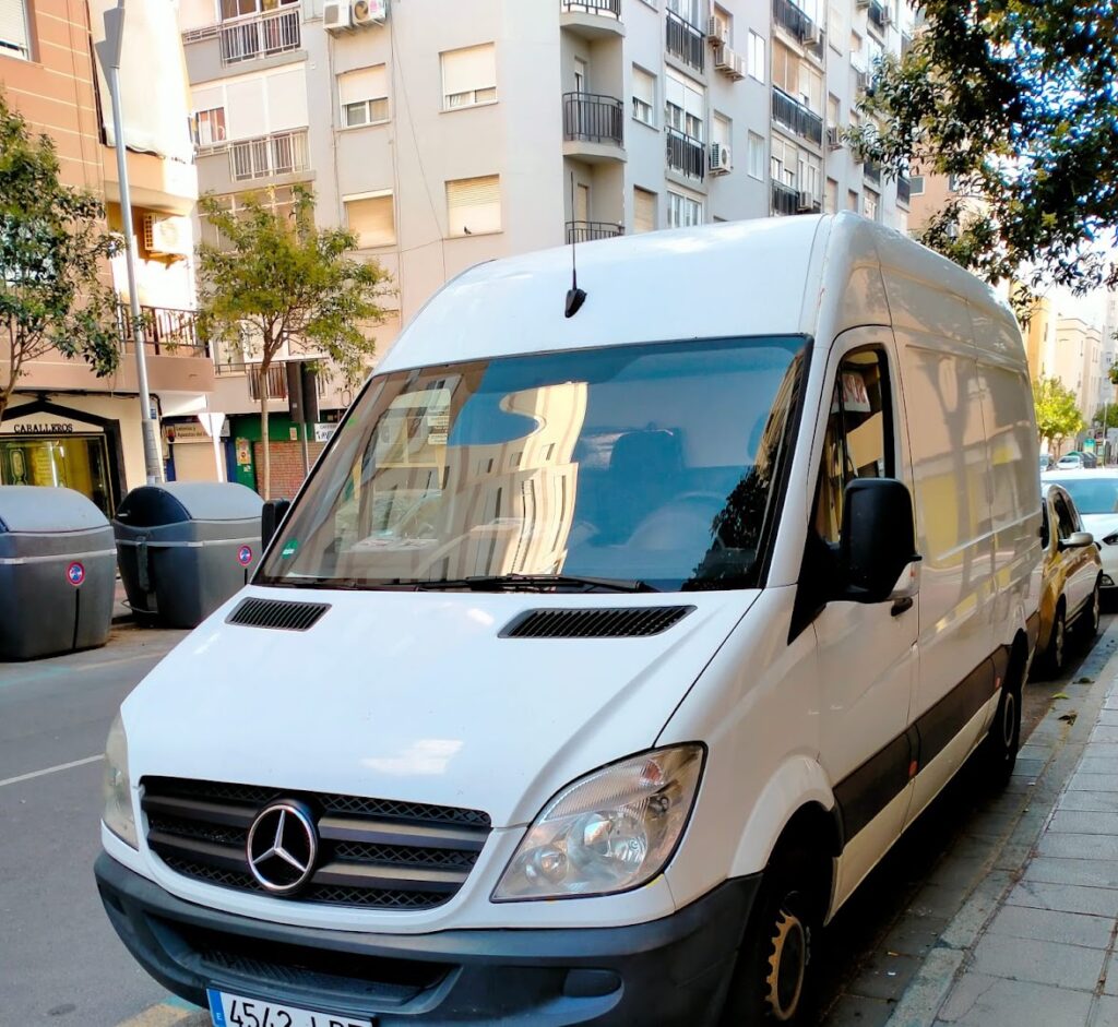 Mudanzas y Montador de Muebles Karzi - Servicio de mudanzas en Almería