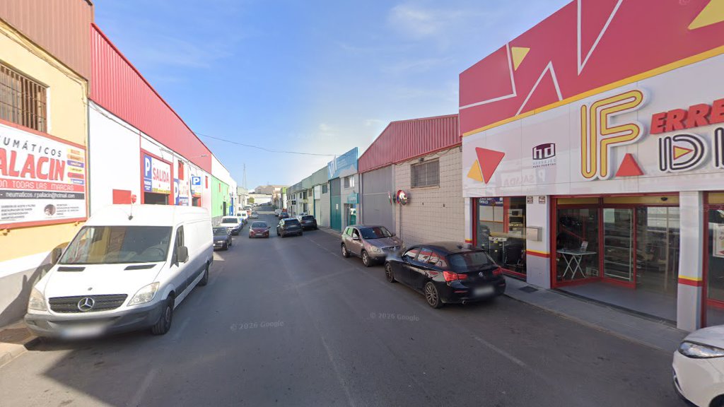 Neumaticos Recauchutados - Tienda de neumáticos en Huércal de Almería