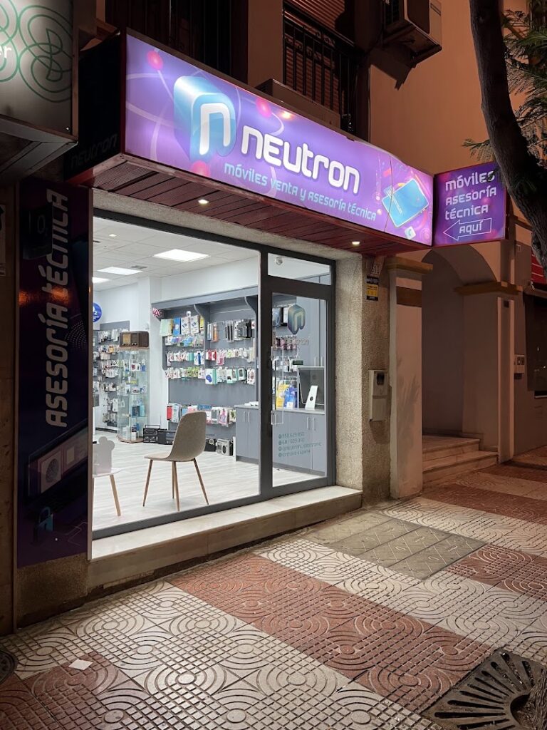 Neutron Móvil - Tienda de reparación de teléfonos móviles en Aguadulce