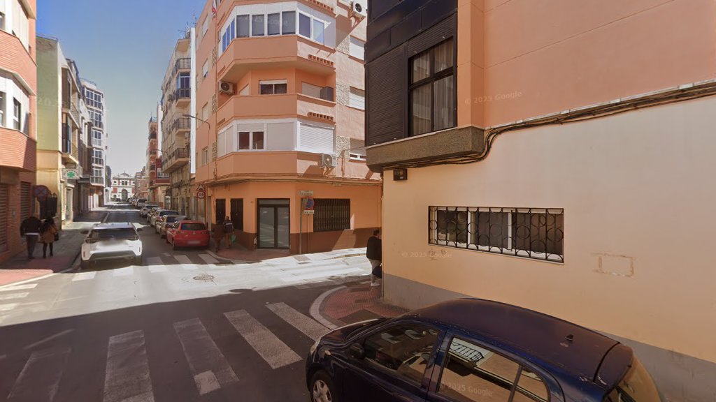OBRAS Y MANTENIMIENTOS PROGRAMADOS ALMERIA S.L. -  en Almería